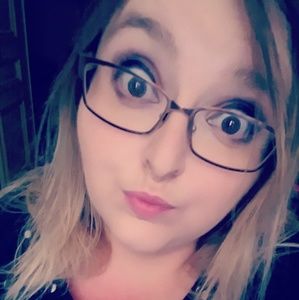 Meet your Posher, Denay